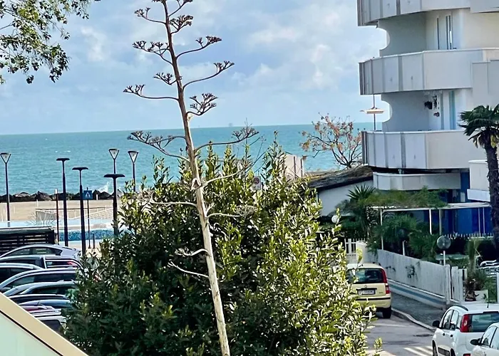 A A 50 Metri Dal Mare